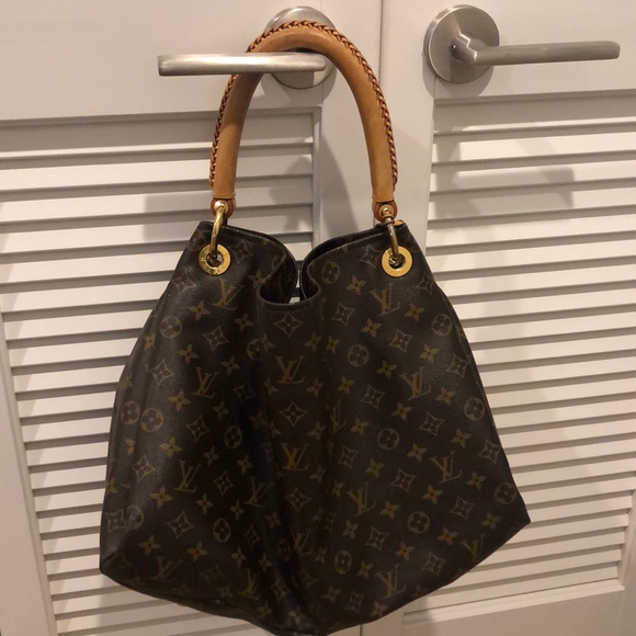 SOLD Louis Vuitton Artsy MM - Picture 2 of 8